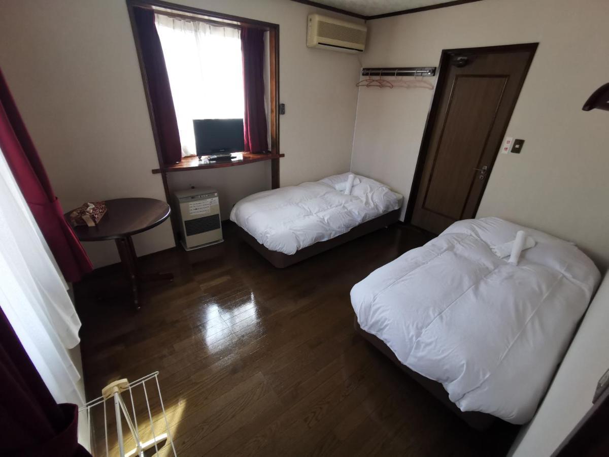 Hakuba Powder Republic Bed & Breakfast ภายนอก รูปภาพ