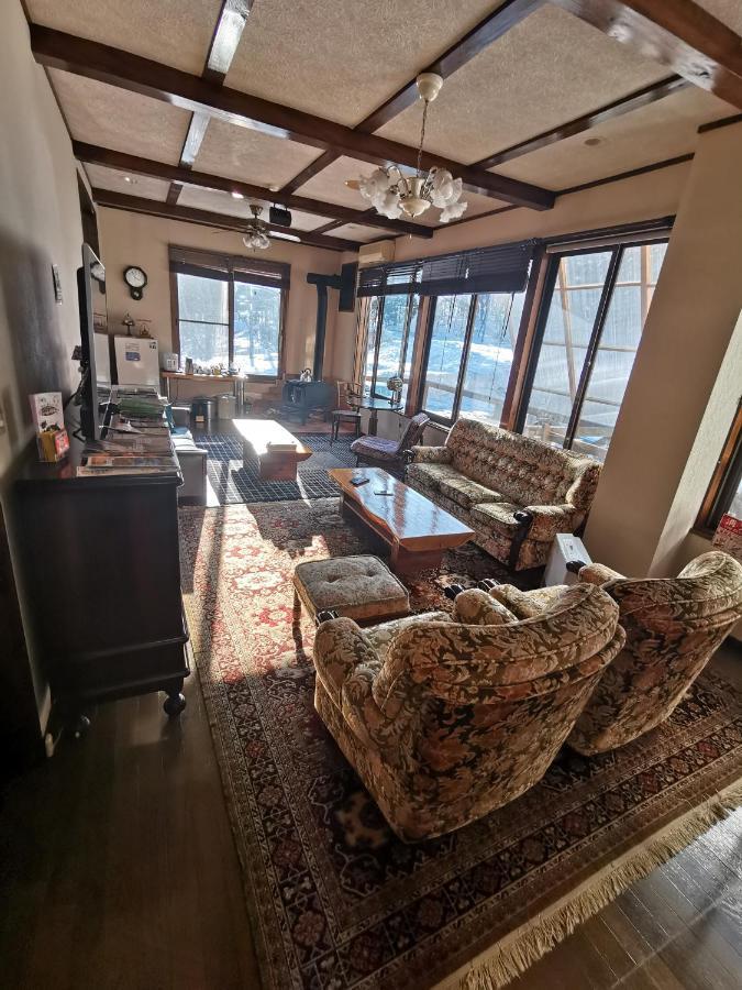 Hakuba Powder Republic Bed & Breakfast ภายนอก รูปภาพ